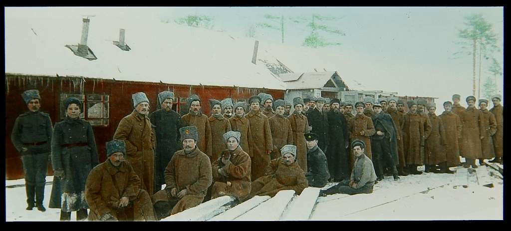 Ryska trupper marscherar under vintern