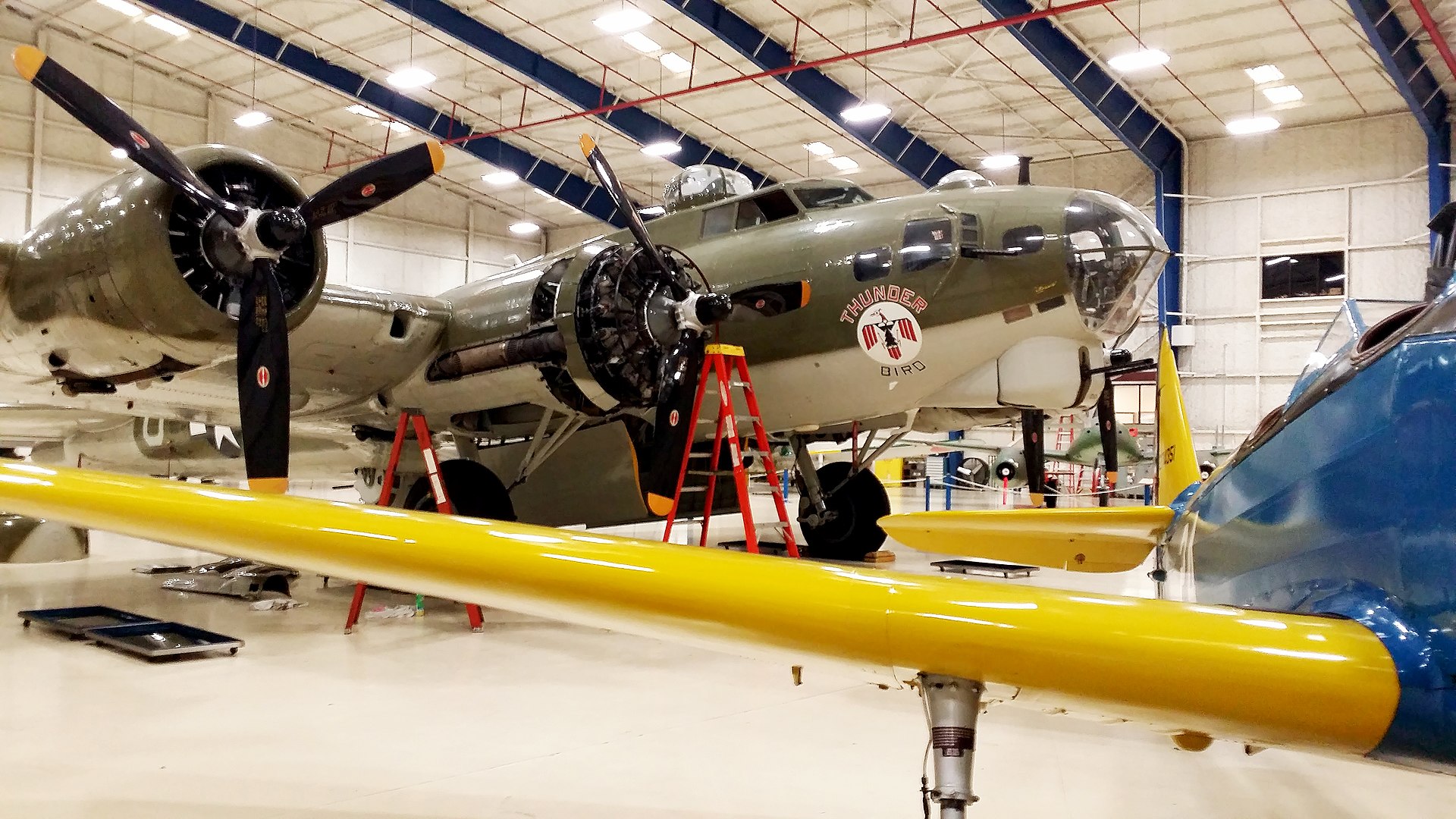 B-17 bombare från andra världskriget i luften