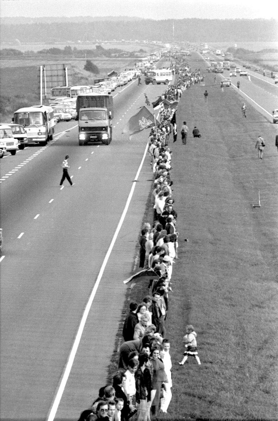 Människor i Baltic Way i Vilnius 1989.